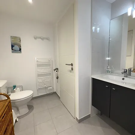 דירה Cosy Moderne Avec Terrasse Et Parking, A 50m De La - Fr-1-323-569 *